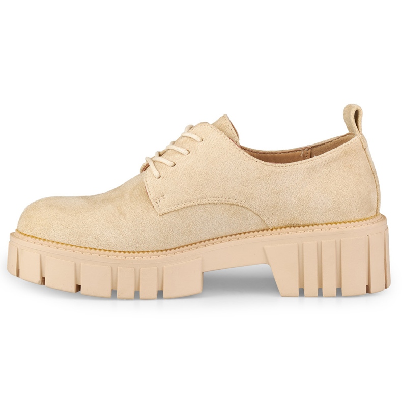 Beige platform shoes 2