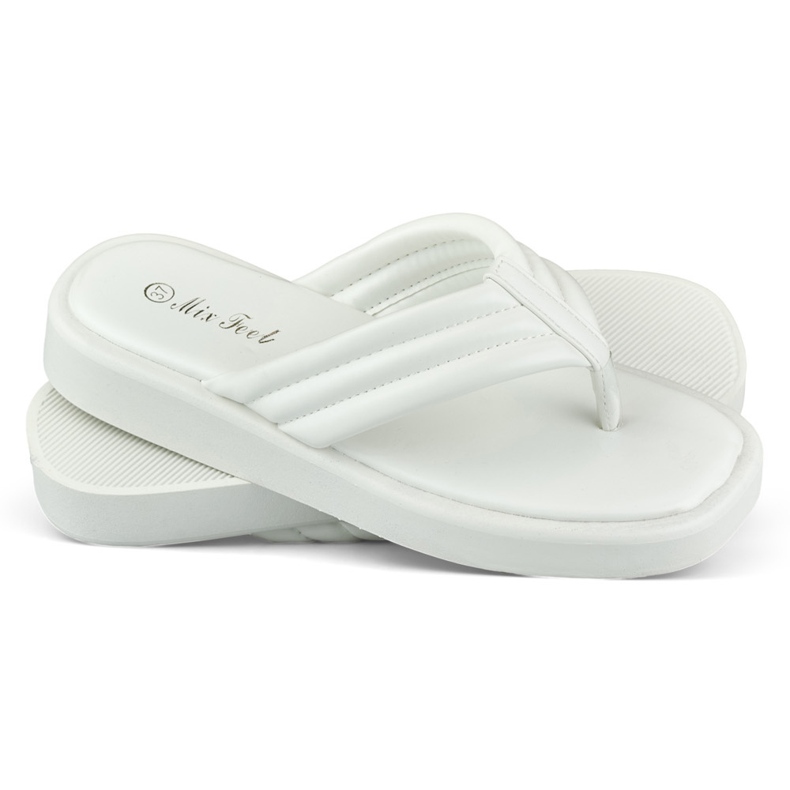 Women's flip-flops on the white platform 2