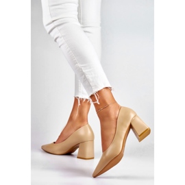 Beige pumps from Laila 2