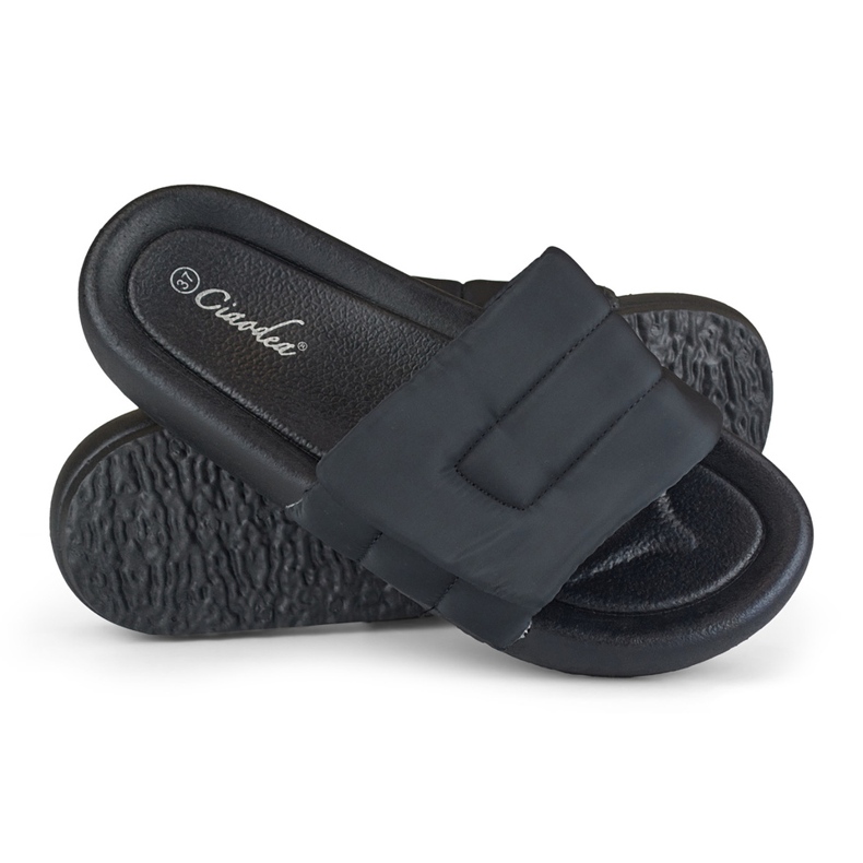 Women's black slippers adjustable with velcro 1