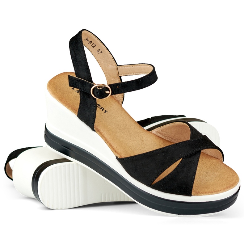 Comfortable black wedge sandals 1