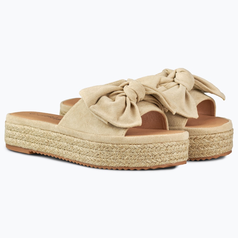 Beige espadrilles with a bow 1