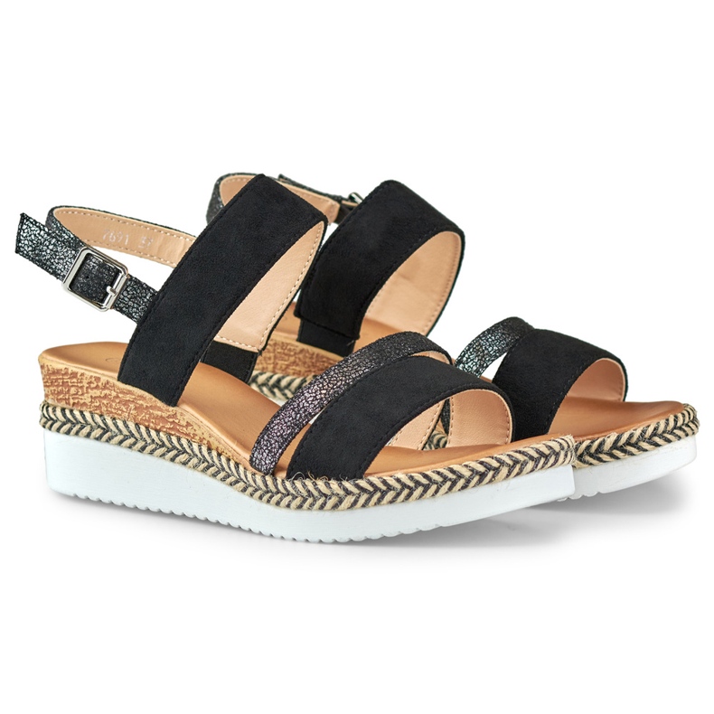 Ladies' black sandals on a low wedge 1