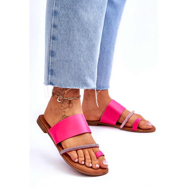 Women's flip -flops with a decorative fuchsia strip pink 3 Women's flip -flops with a decorative fuchsia strip pink 3