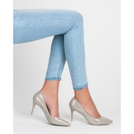 Comer Stylish lacquered heels grey 2