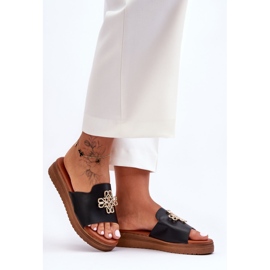 PG1 Women's Black Azera Platform Slippers With Decoration 1