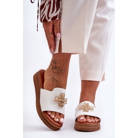 PG1 Women's Leather Platform Slippers with White Azera Decoration 2