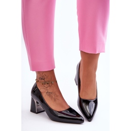 Elegant Lacquered Pumps On A Heel Black Emma 1