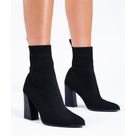Black ankle boots with a flexible Shelovet upper 1