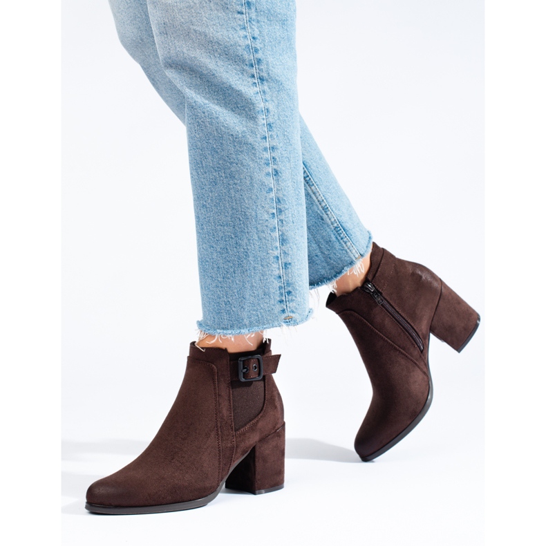 Women's brown suede Chelsea boots on the Shelovet post 1