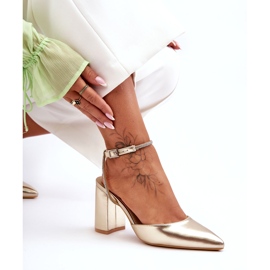 Eco-Leather Pumps with a Decorative Strap, Golden Lirosa 3