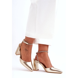 Eco-Leather Pumps with a Decorative Strap, Golden Lirosa 5