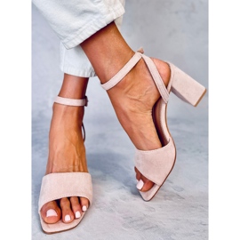 Sandals on the post Loya Pink 1
