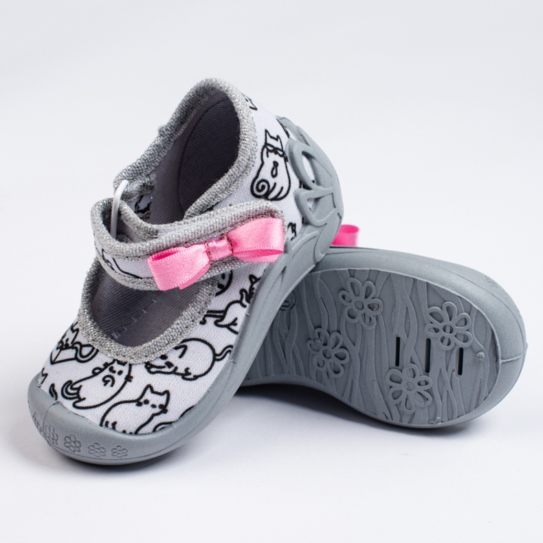 SHELOVET Gray slippers for girls with velcro 3F cats grey 1 SHELOVET Gray slippers for girls with velcro 3F cats grey 1