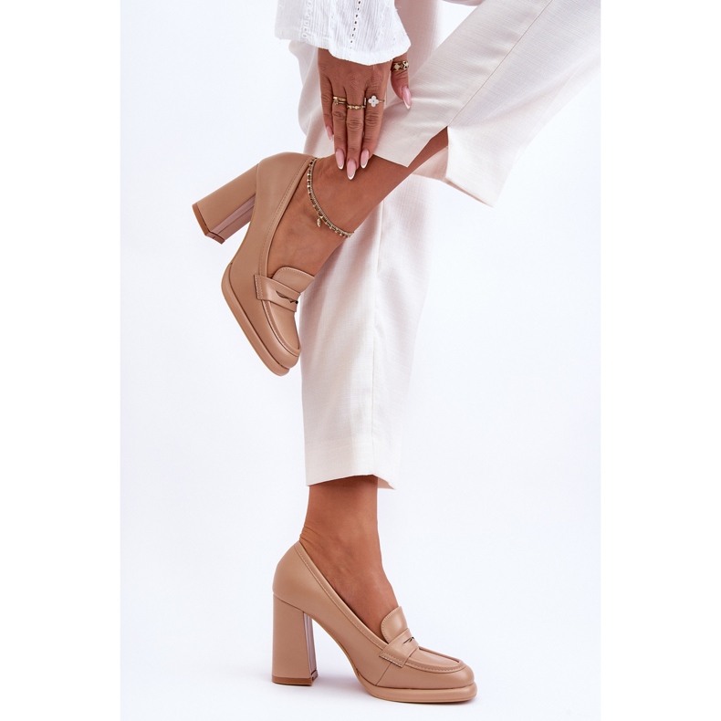 PS1 Fashionable Pumps On Beige Florence 2 PS1 Fashionable Pumps On Beige Florence 2
