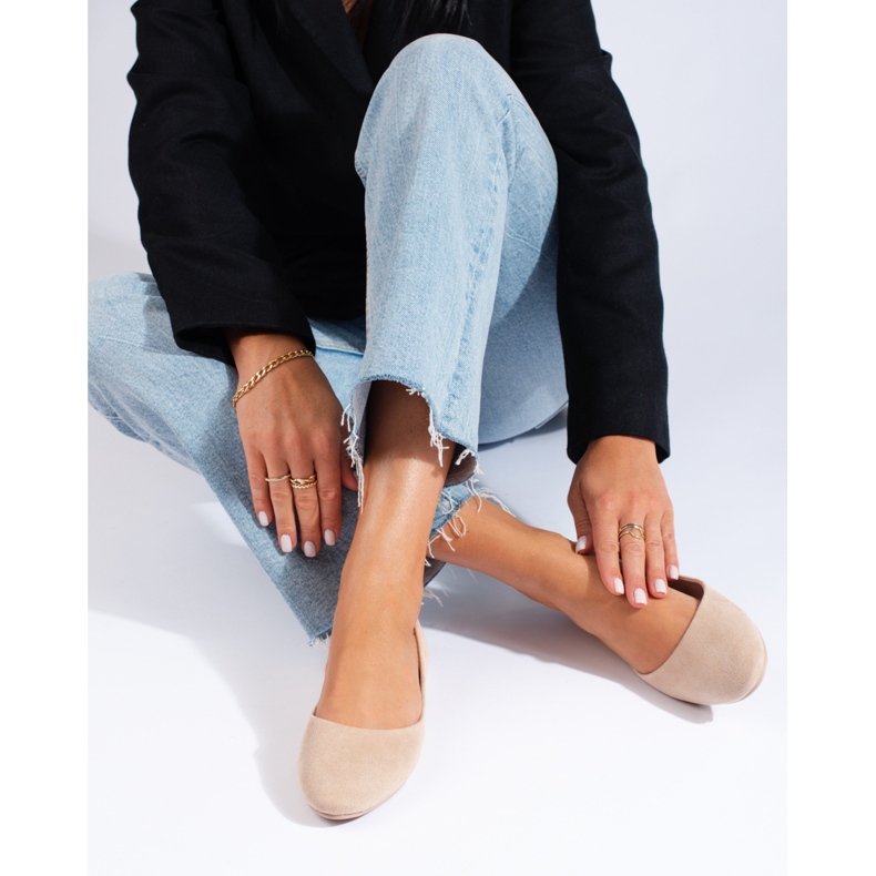 Comfortable suede ballerinas beige 1