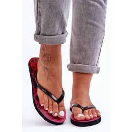 Classic Flip Flops 4F 4FSS23FFLIF060-90S Black and Pink 2