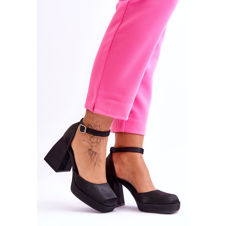 PA1 Fashionable Pumps On Massive Heels Black Sandia 3