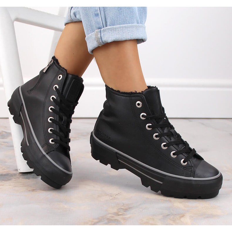 Insulated sneakers on the platform black Big Star MM274039 1