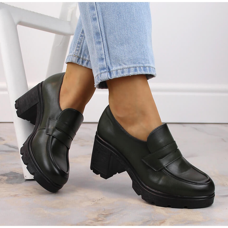 Women's shoes on the post green Potocki 12154 1