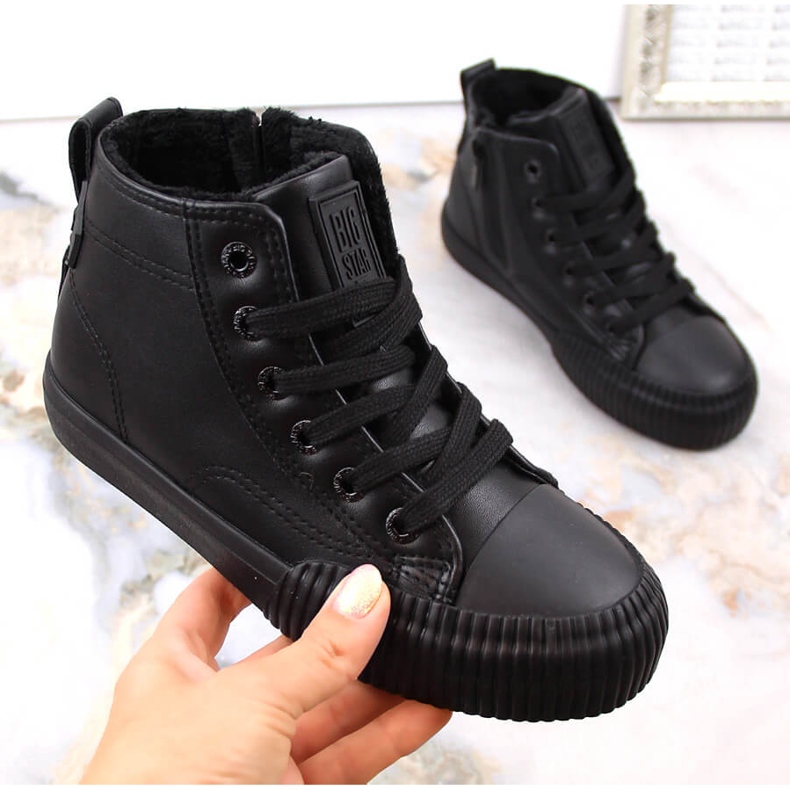 Children's insulated sneakers with laces and zippers black Big Star MM374014 1 Children's insulated sneakers with laces and zippers black Big Star MM374014 1