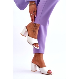 Women's Classic Slippers White Loara 4