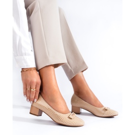 W. Potocki Women's Potocki low-heeled pumps beige 1