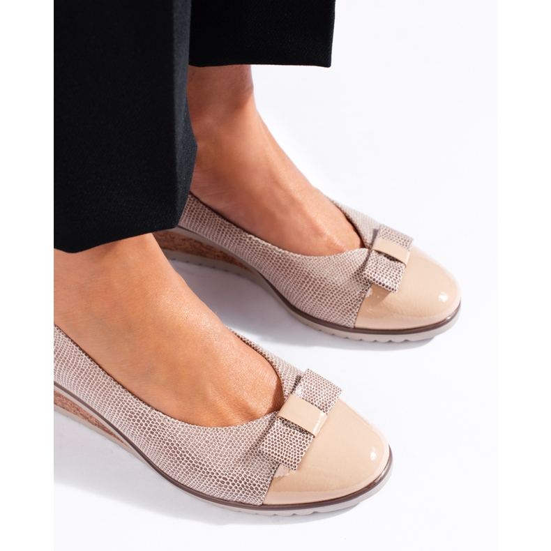 W. Potocki Women's beige pumps from Potocki with a low wedge 2