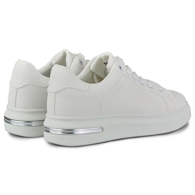 Classic white women's sports shoes 1