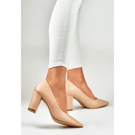 Beige pumps with a comfortable heel 1