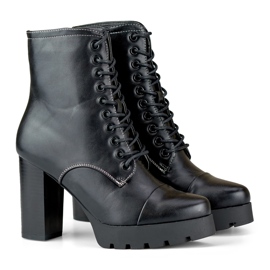 Lace-up women's boots on a high heel black 1