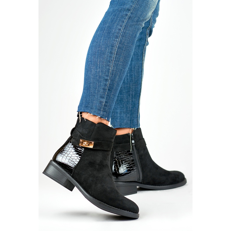 Elegant women's boots with a flat sole black 2