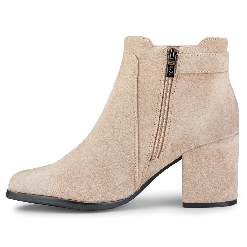 Ladies' light beige boots with a buckle 1