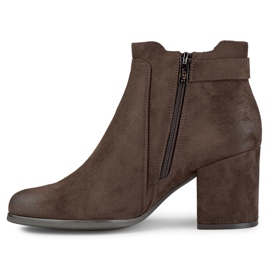 Ladies' brown boots with a buckle 1