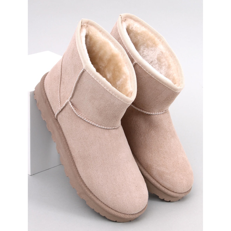 Ensle Beige short snow boots 1
