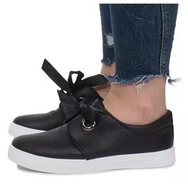 Black Sneakers with Bows Lou 2