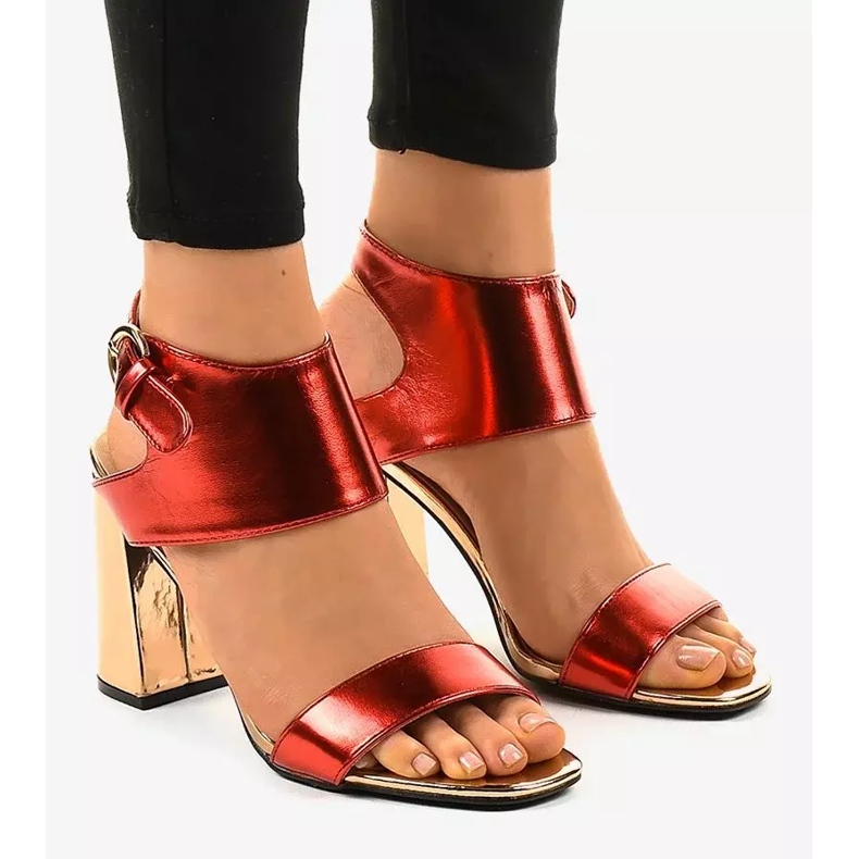 Stylish red sandals on the 0354-20 post 1