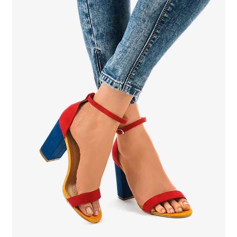Red and navy blue sandals on a post with a buckle 0280-135 2