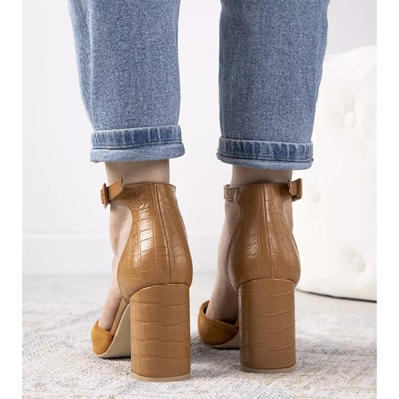 Camel pumps on the Natalie post brown 2