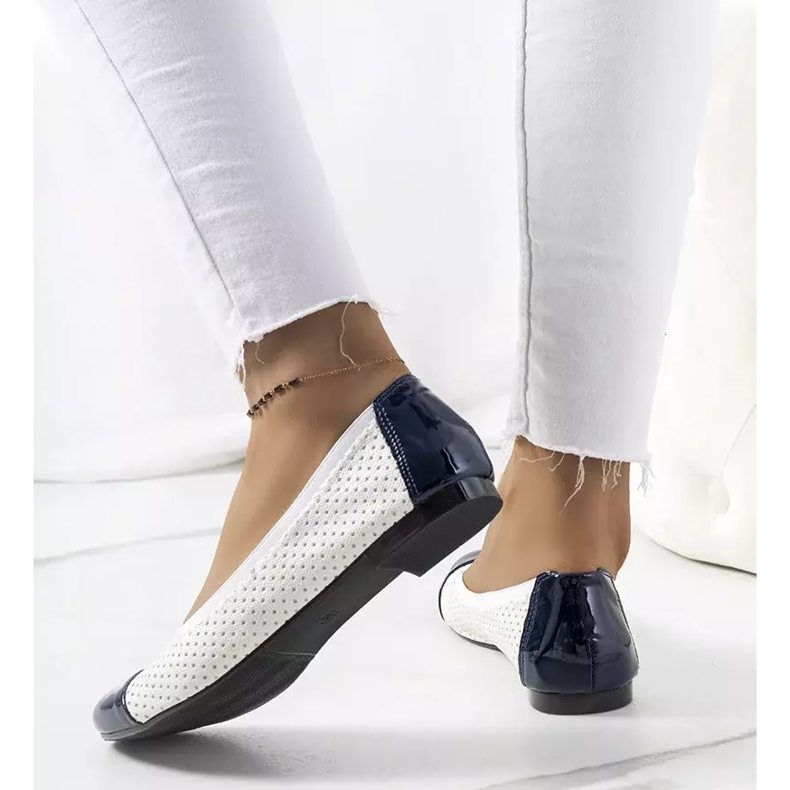 Rinne's white openwork ballerinas navy blue 2