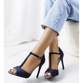 Inna Navy blue sandals on a Munger heel 2