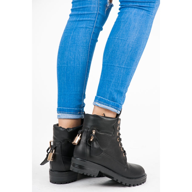 Vices New Collection Stylish Trappers black 2