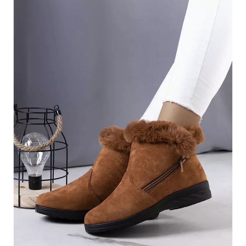 BM Brown, insulated snow boots with Crina fur 2