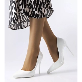 BM Iliana white lacquered high heels 1 BM Iliana white lacquered high heels 1