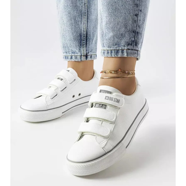 White sneakers with Velcro Big Star LL274A205 1 White sneakers with Velcro Big Star LL274A205 1