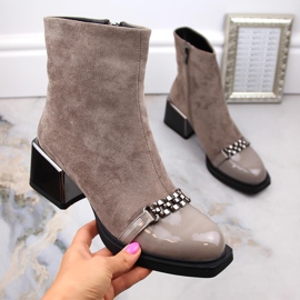 Women's boots on a decorative heel beige D&amp;A S.Barski Premium Collection MR870-70 1