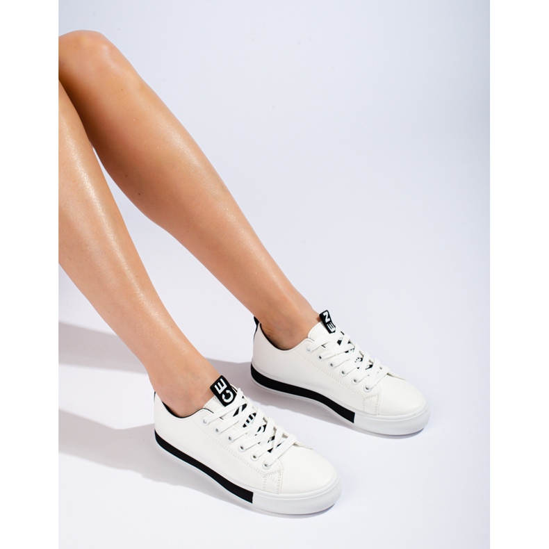 Shelovet white classic sports shoes 1