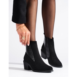 Black stylish women's boots on the Shelovet post 1