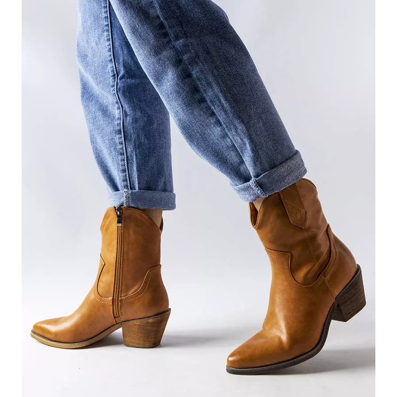 Brown cowboy boots L08-198 Camel 1