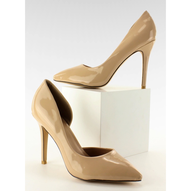 Asymmetrical pumps U383 Beige nude 1